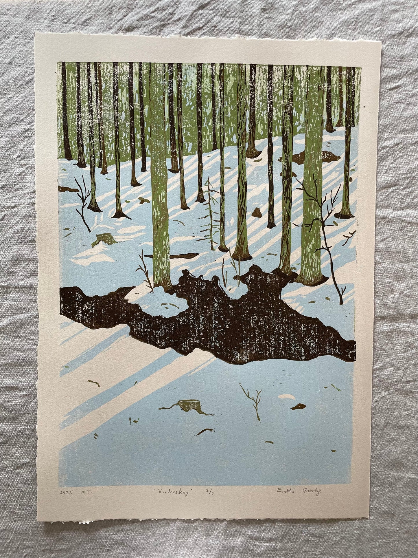 (Forhåndsbestilling) Vinterskog - Originalt reduksjonstrykk med 6 lag (linosnitt)