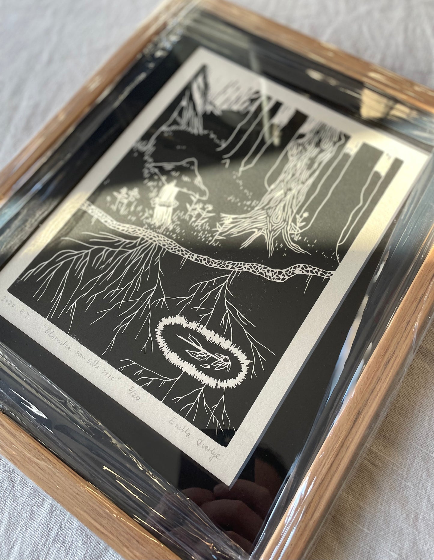 *Innrammet* Blomsten som ville sove - Originalt linosnitt