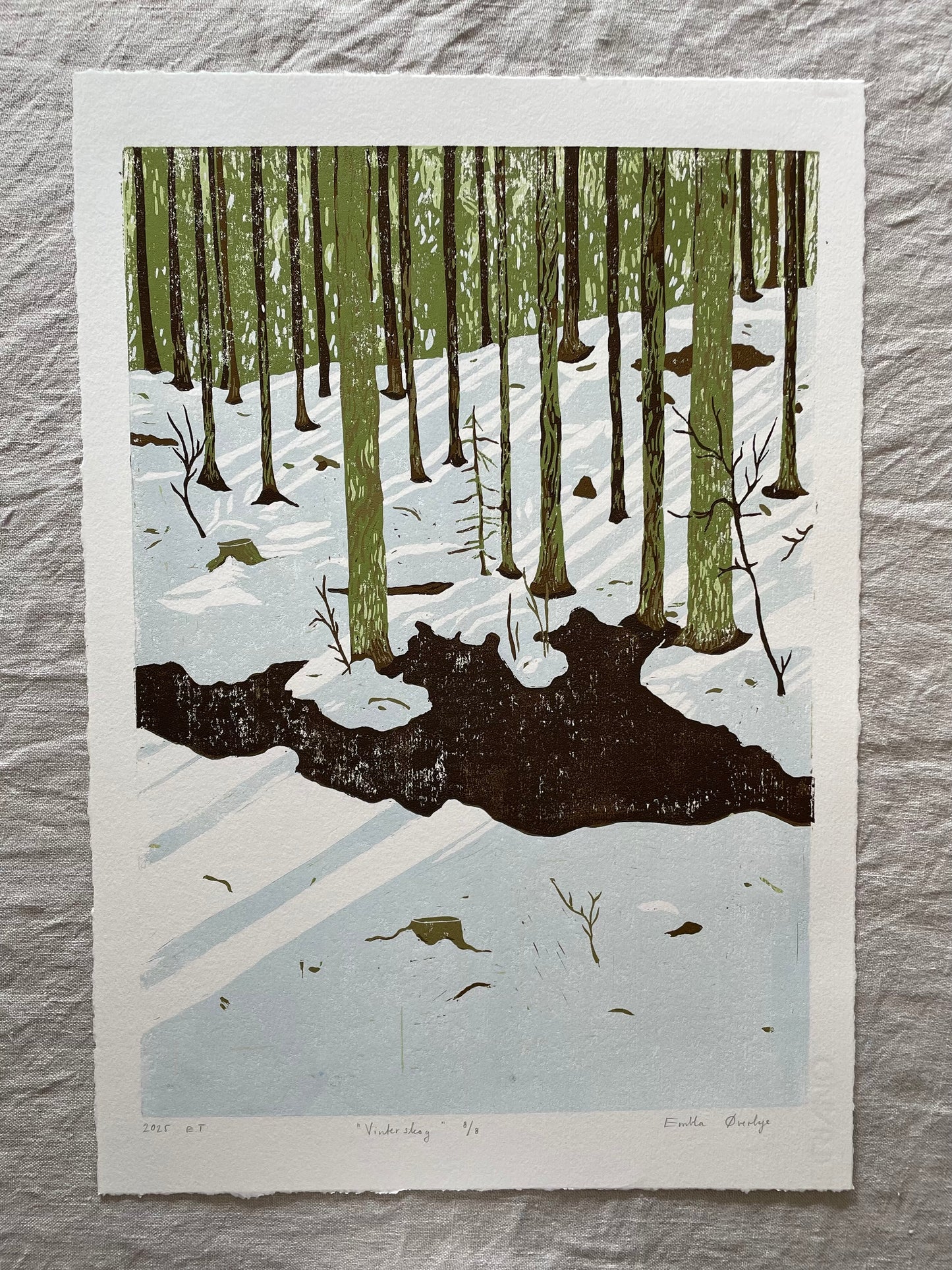 (Forhåndsbestilling) Vinterskog - Originalt reduksjonstrykk med 6 lag (linosnitt)