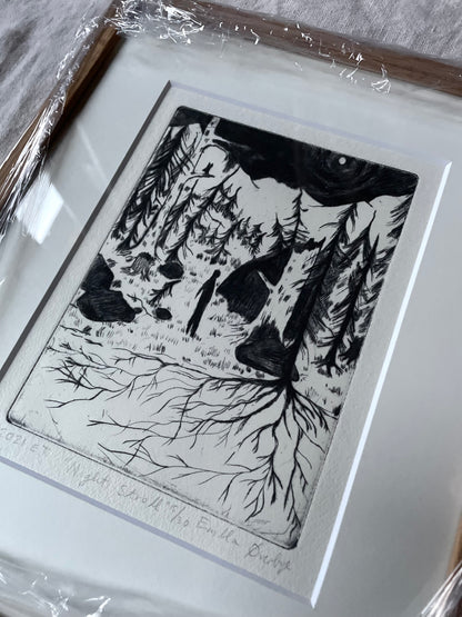 *Innrammet* Night Stroll - Originalt koldnålstrykk