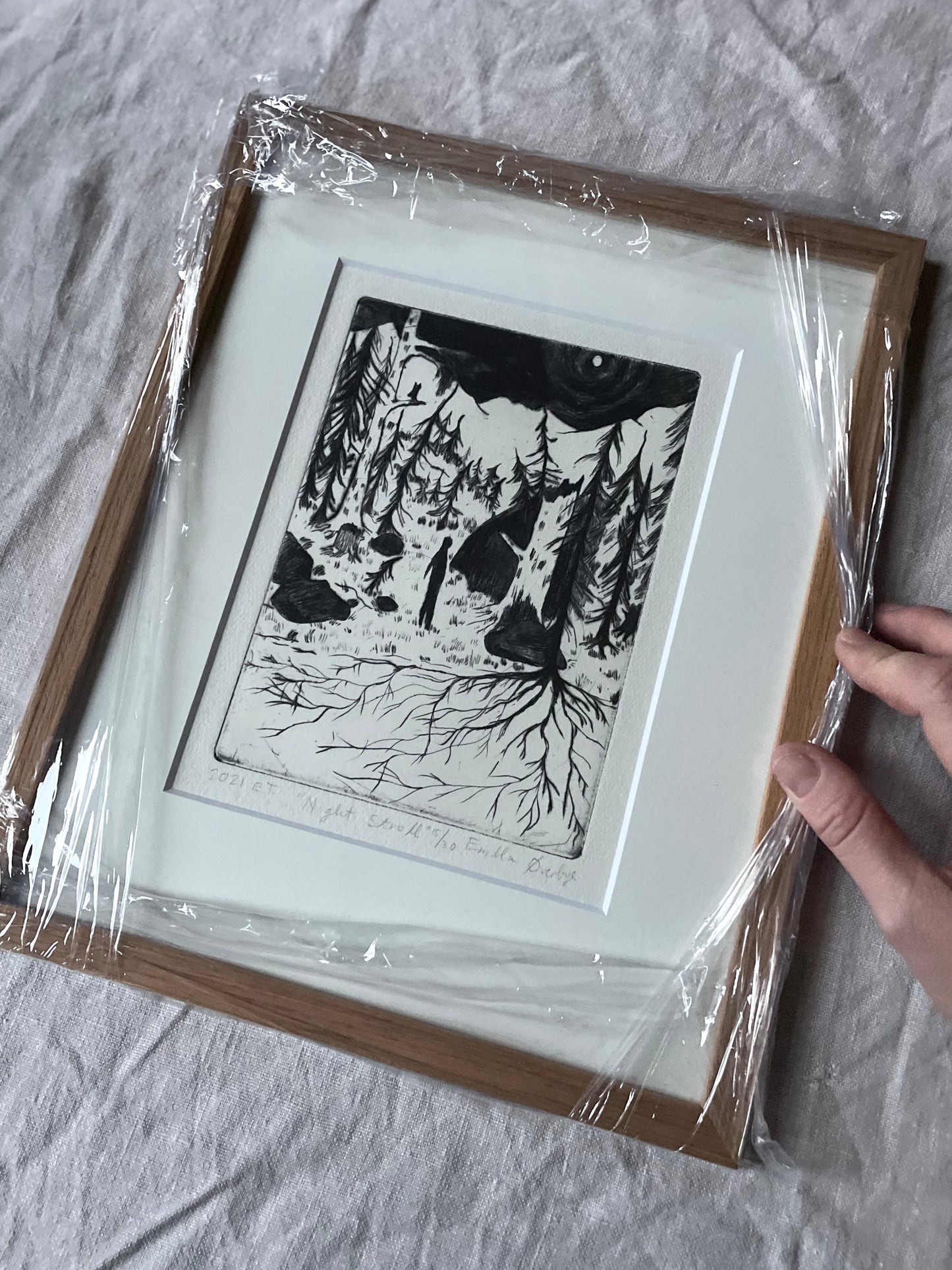 *Innrammet* Night Stroll - Originalt koldnålstrykk