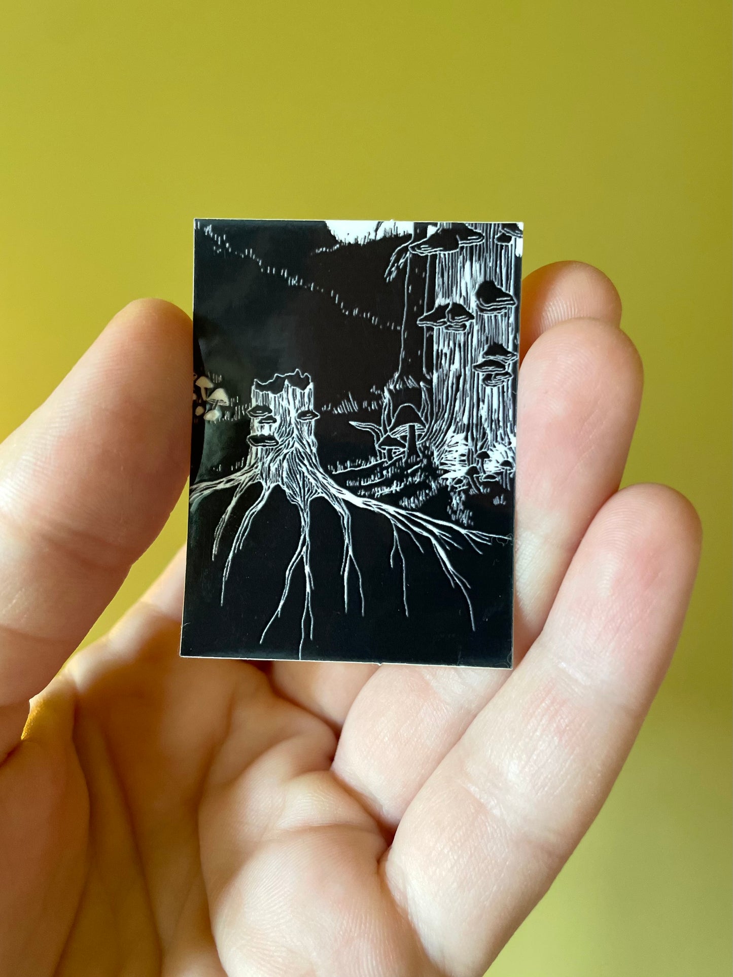 Klistremerke i Vinyl basert på grafikk av Embla Øverbye